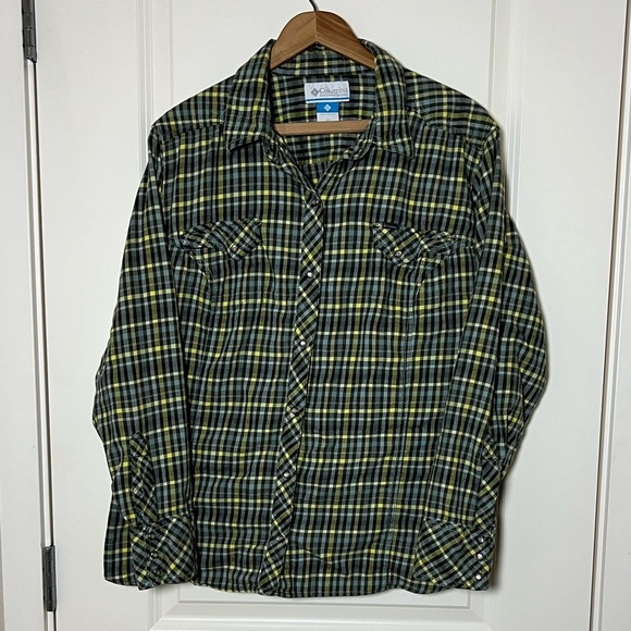 Columbia Women’s Flannel Top 2X Gray Yellow Pearl Snap Long Sleeve Shirt Pocket - Picture 9 of 9